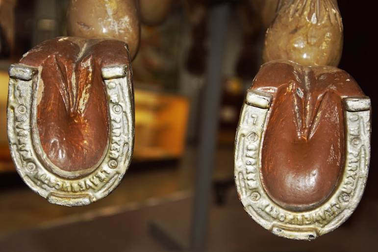 A picture containing indoor, table, sitting
Description automatically generated